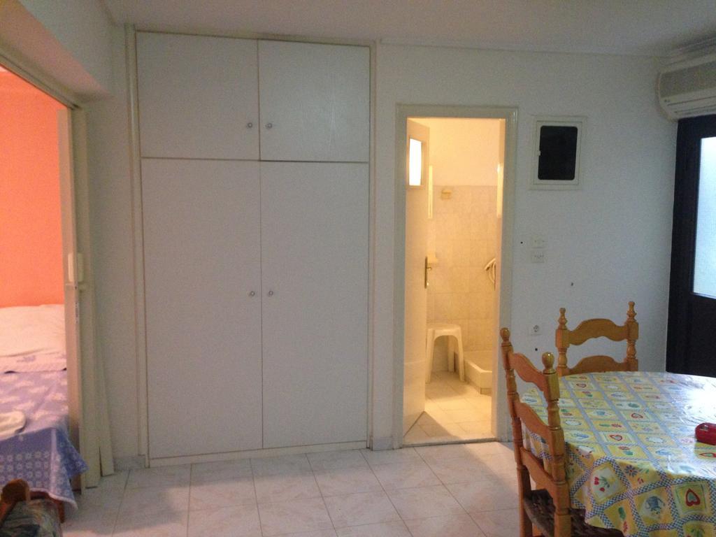 Noufara Hotel Kamena Vourla Room photo